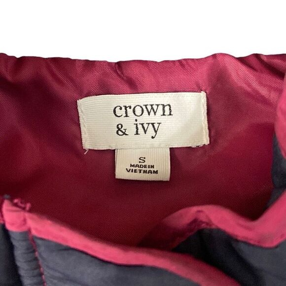 Crown & Ivy Puffer Vest Fuchsia Navy Zip Pockets Adjustable Straps Women Small - Picture 2 of 12